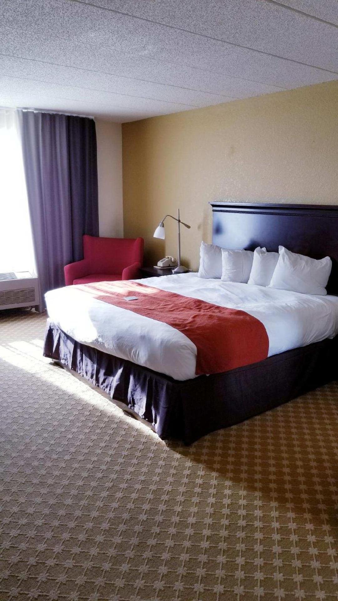 Quality Inn & Suites Alexandria Dış mekan fotoğraf