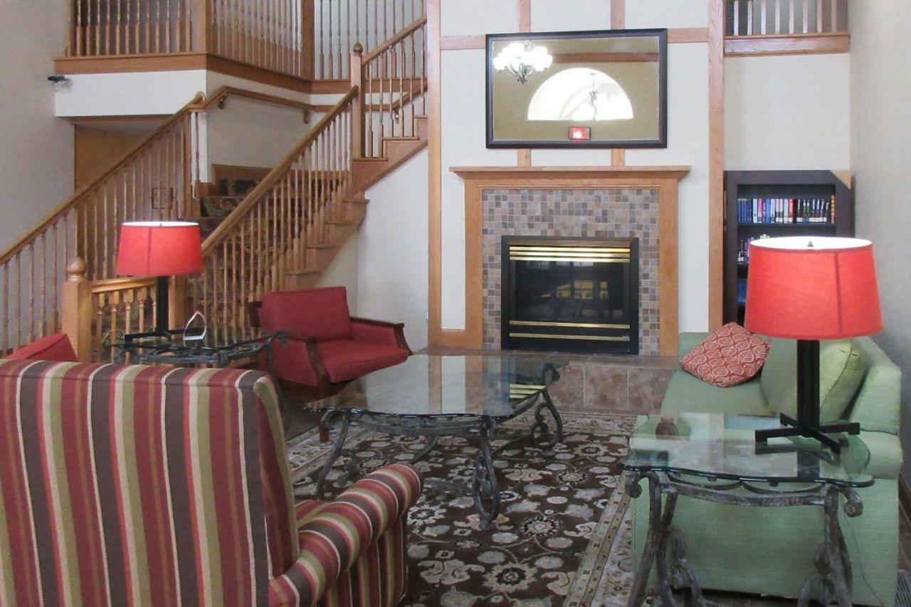 Quality Inn & Suites Alexandria Dış mekan fotoğraf