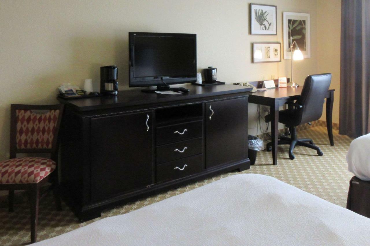 Quality Inn & Suites Alexandria Dış mekan fotoğraf